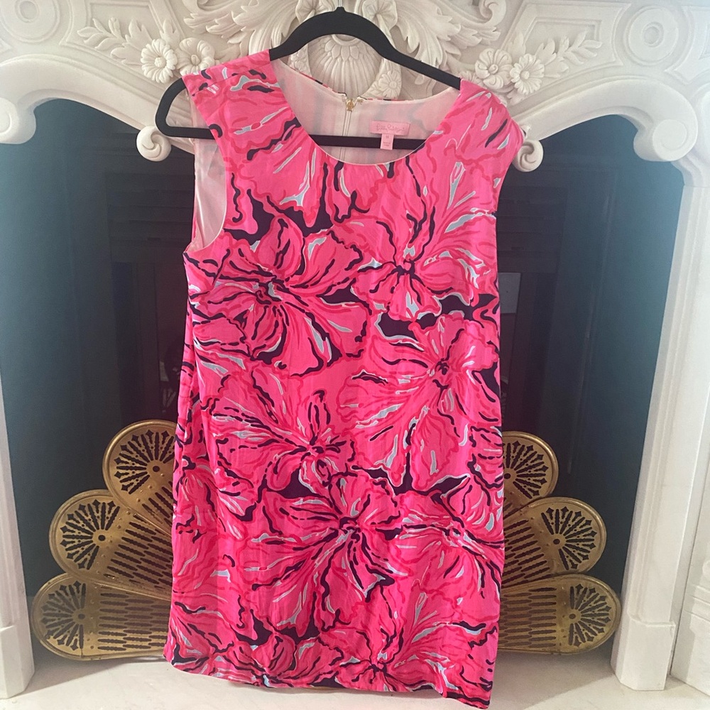 Beautiful Lilly Pulitzer sheath dress